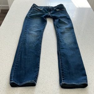 American Eagle stretch skinny 4 regular jeans
